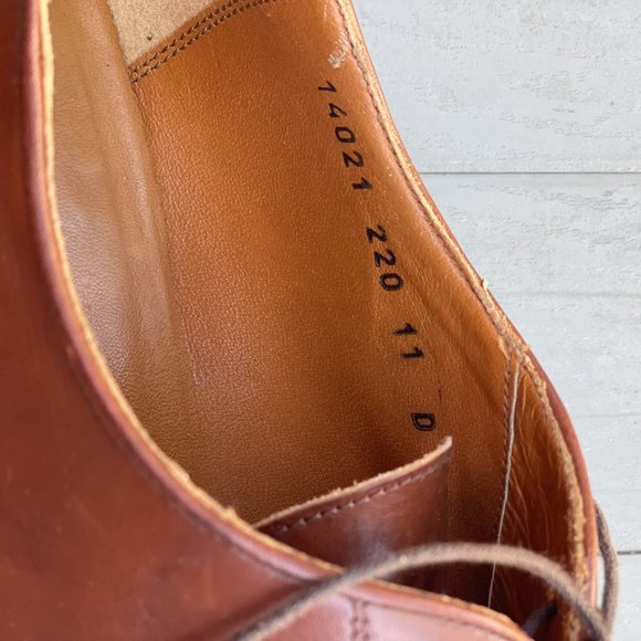 Salvatore Ferragamo cap toe oxfords - Picture 4 of 10